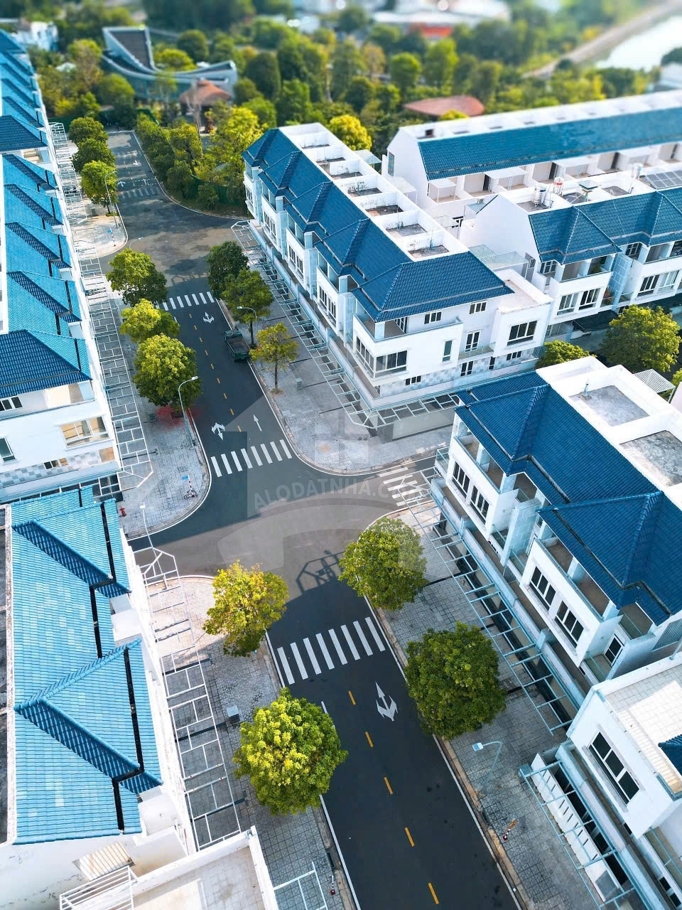 Nhà phố 110m2 đầy đủ tiện ích xung quanh, sát bên khu biệt thự VIP nhất Biên Hòa