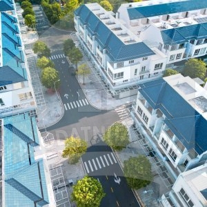 Nhà hoàn thiện 1 trệt 2 lầu Văn Hoa Villas, không gian yên tĩnh, an ninh, đầy đủ tiện ích xung quanh