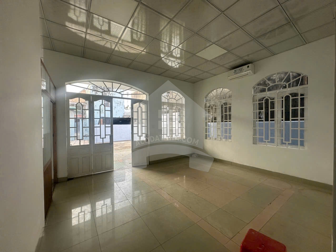 Nhà vườn 650m2 12 triệu/tháng trung tâm, không gian rộng rãi, yên tĩnh Phù hợp ở, văn phòng công ty